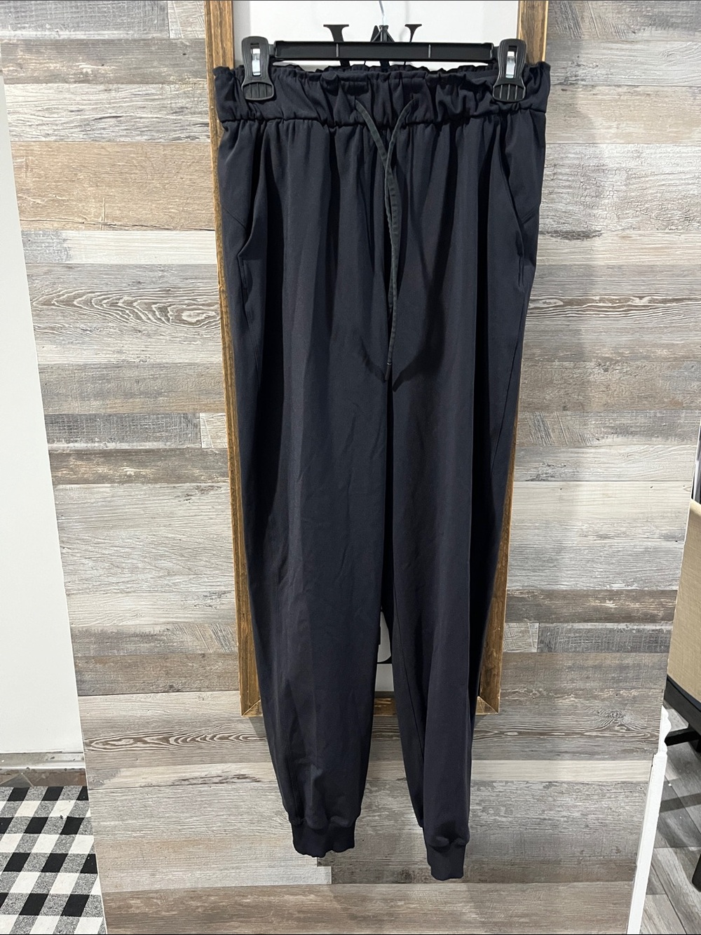 lululemon athletica Black Elastic Waist Joggers